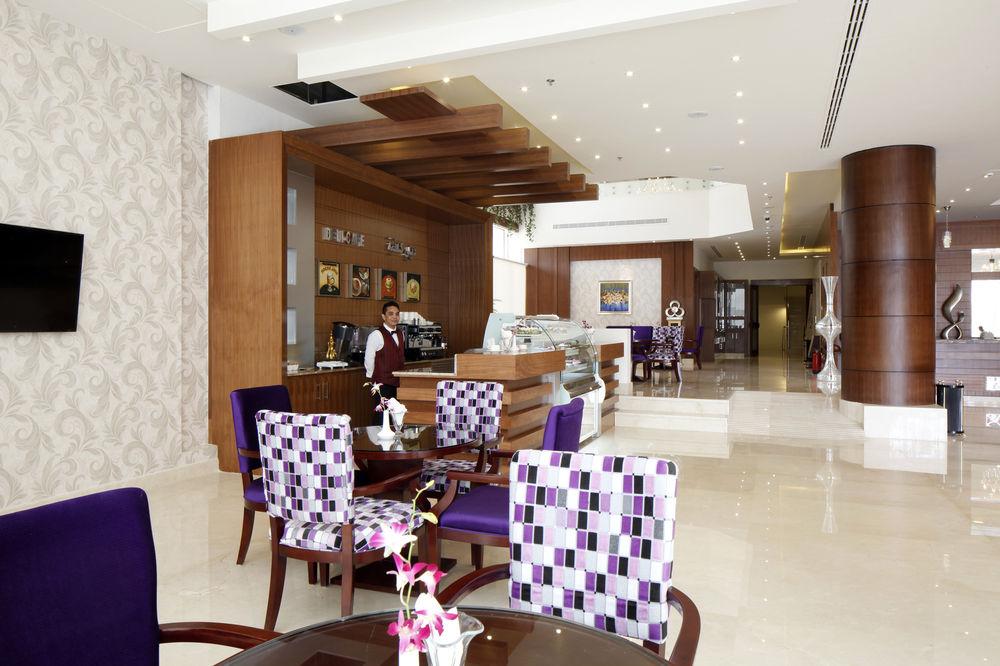 Intour Al Sahafa Hotel Рияд Екстериор снимка