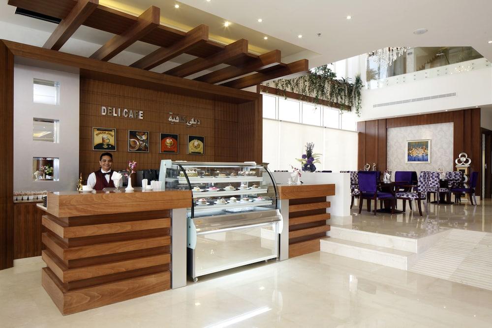 Intour Al Sahafa Hotel Рияд Екстериор снимка