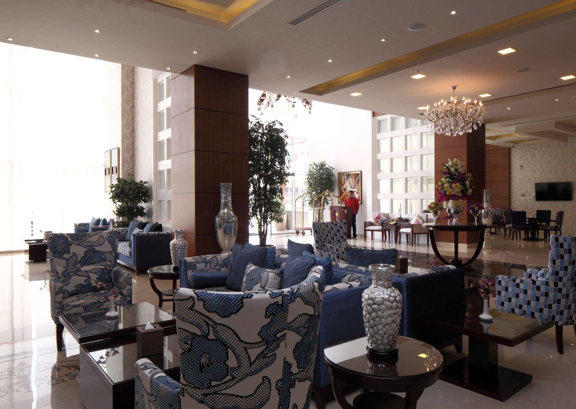 Intour Al Sahafa Hotel Рияд Екстериор снимка